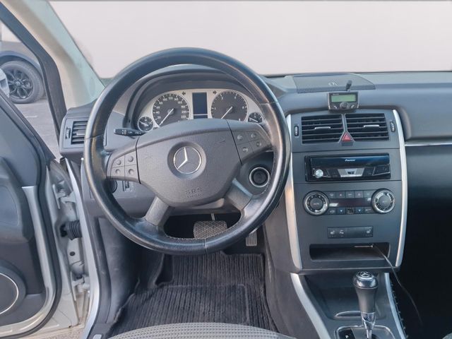 Mercedes-Benz B 200 Bild 12