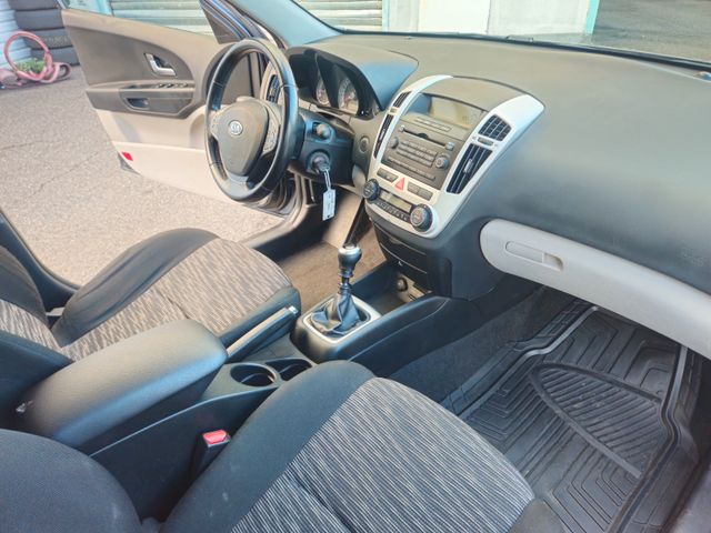 Kia cee'd Bild 12