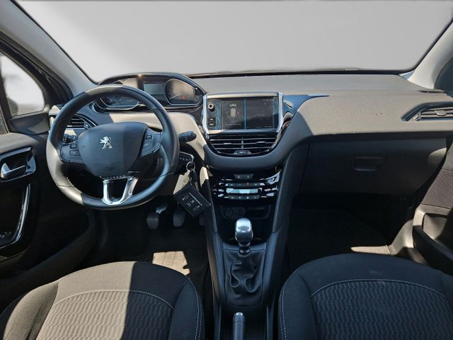 Peugeot 208 Bild 13