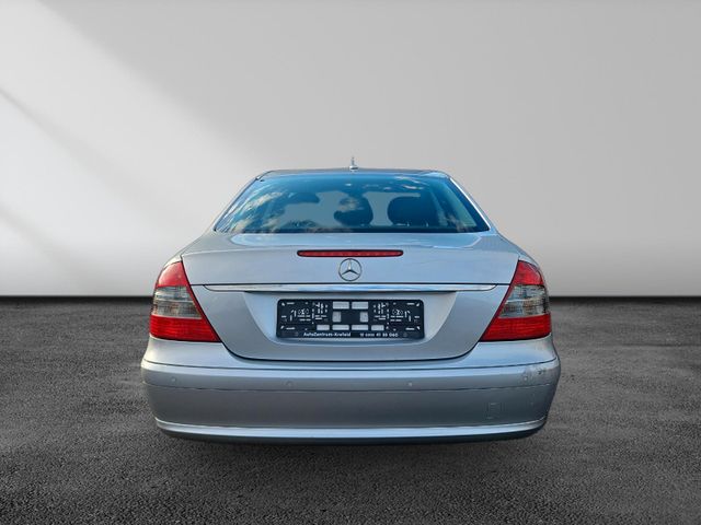 Mercedes-Benz E 200 Bild 4